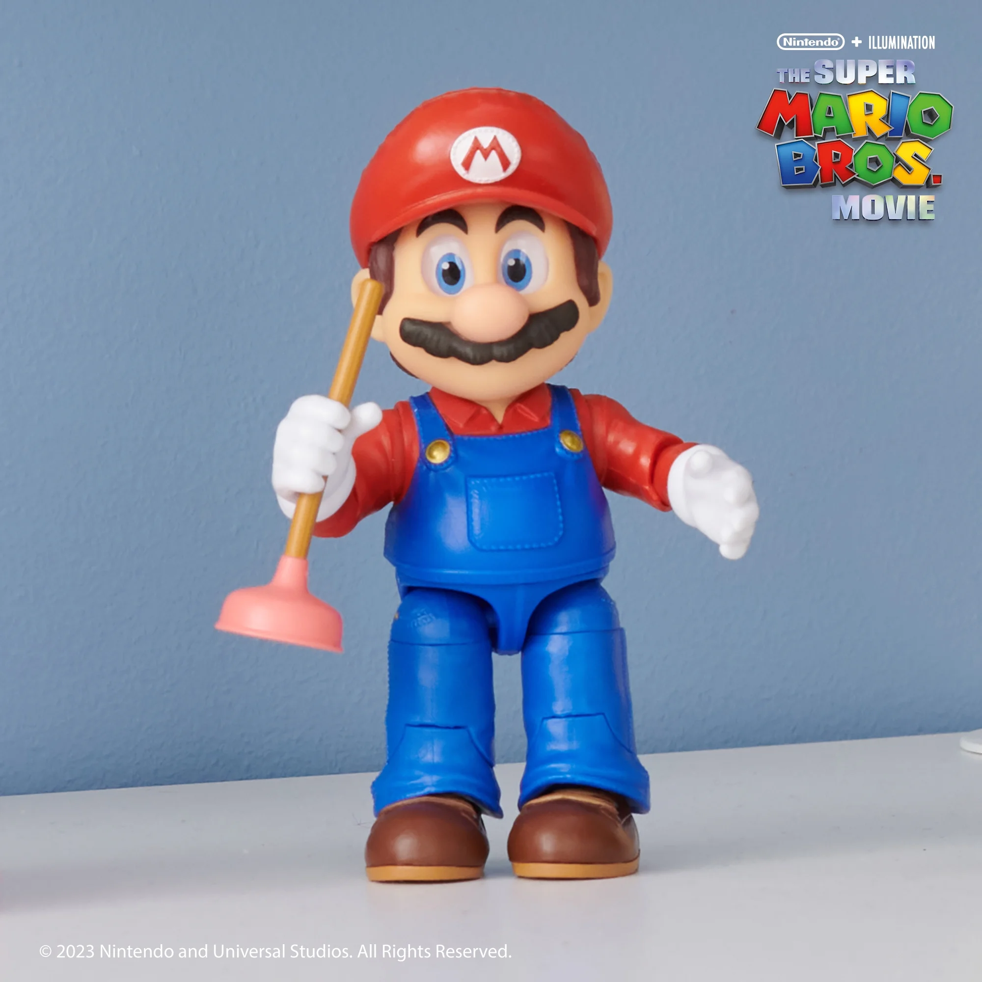 Super Mario Movie 5 inch Mario Action Figure with Plunger Accessory - Image 3