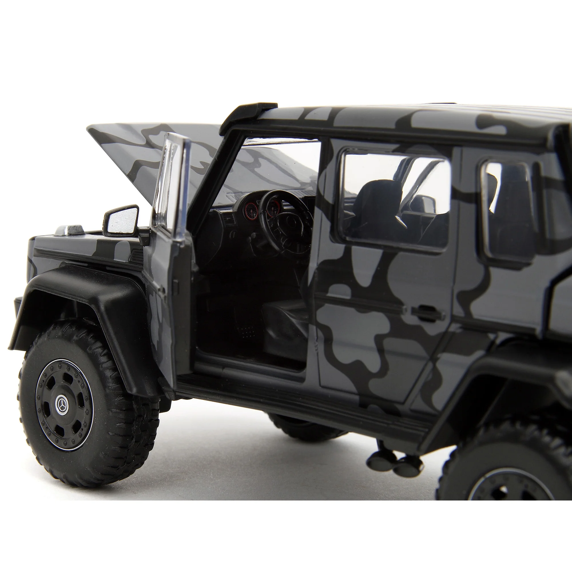 Mercedes-Benz G 63 AMG 6x6 Pickup Truck Gray Camouflage "Pink Slips" Series 1/24 Diecast Model Car by Jada - Image 5
